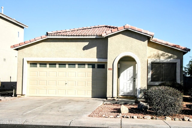 view of front of house featuring a garage