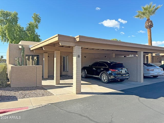 view of front of property