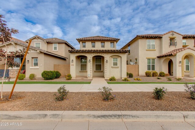 view of mediterranean / spanish-style home