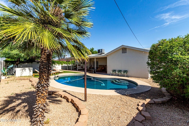 7440 E Hubbell St, Scottsdale, AZ 85257 - view of swimming pool featuring a patio area