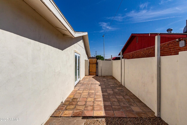 7440 E Hubbell St, Scottsdale, AZ 85257 - view of patio with a gate