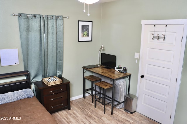 2014 N 17th Pl, Phoenix, AZ 85006 - office featuring wood finished floors and baseboards