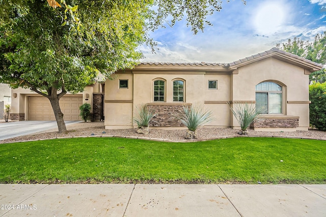 view of front of house with a front yard