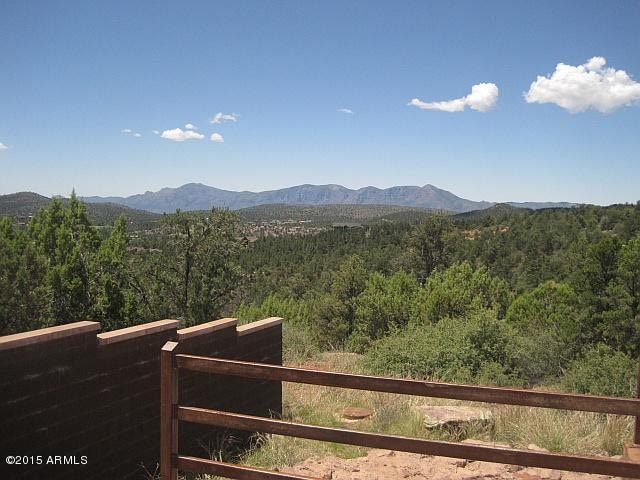 Listing photo 2 for 804 N Falconcrest Dr Unit 13, Payson AZ 85541