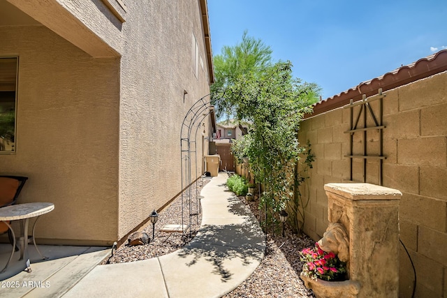 3336 W King Dr, Anthem, AZ 85086 - view of side of property with stucco siding