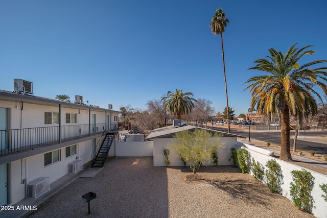 5623 W Myrtle Ave, Glendale, AZ 85301 - surrounding community featuring stairs and fence