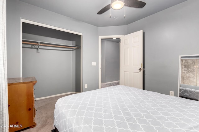 bedroom featuring carpet, a closet, ceiling fan, and baseboards