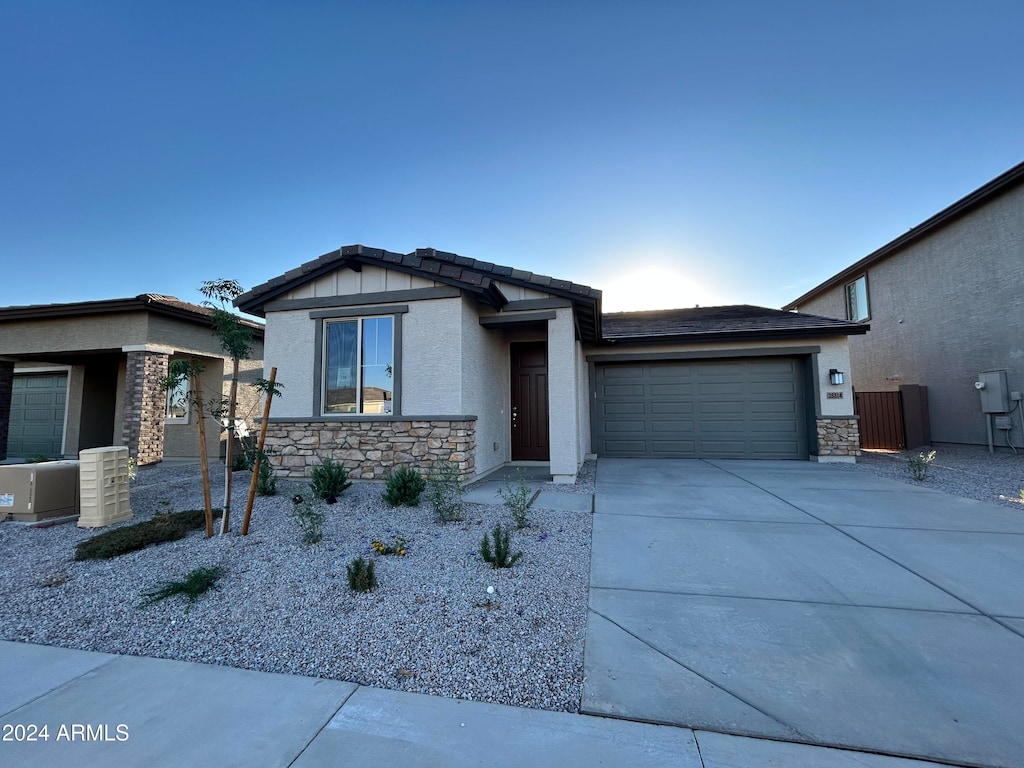 view of front of house featuring a garage