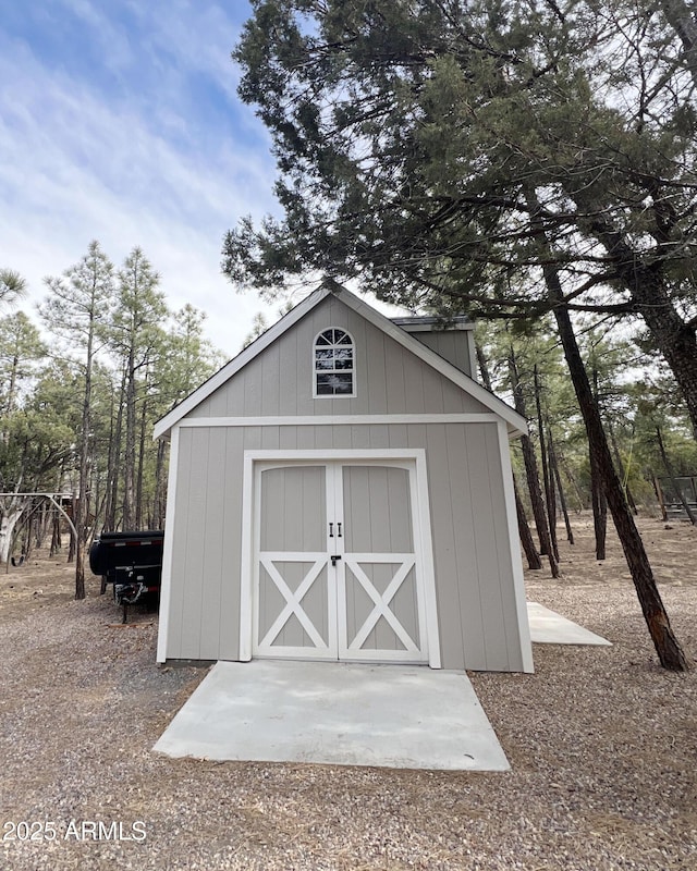 view of outdoor structure