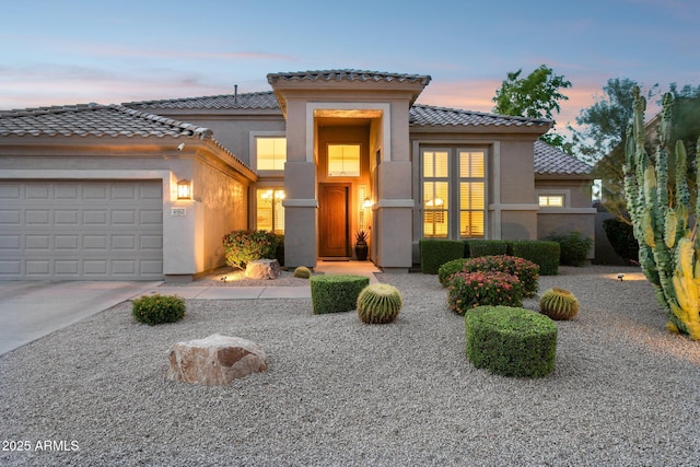 4960 E Dale Ln, Cave Creek, AZ 85331 - view of front facade with stucco siding, a tile roof, a garage, and driveway