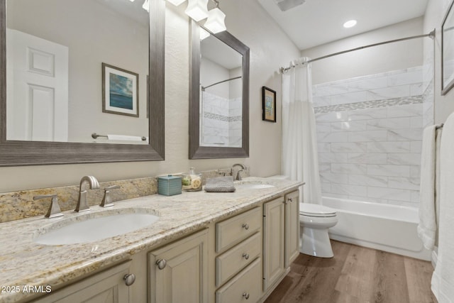 4960 E Dale Ln, Cave Creek, AZ 85331 - bathroom with wood finished floors, shower / tub combo with curtain, toilet, and double vanity