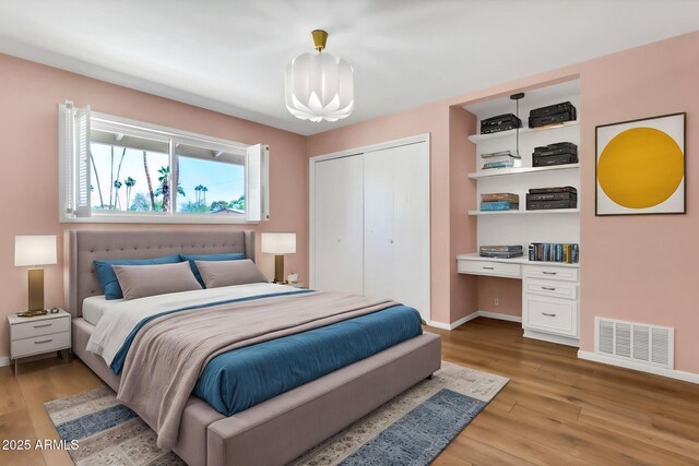 737 E 7th Pl, Mesa, AZ 85203 - bedroom featuring light wood-style floors, a closet, and baseboards