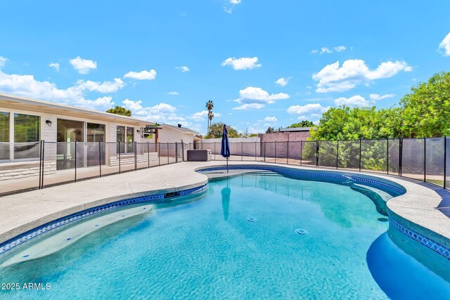737 E 7th Pl, Mesa, AZ 85203 - view of swimming pool with a patio and fence