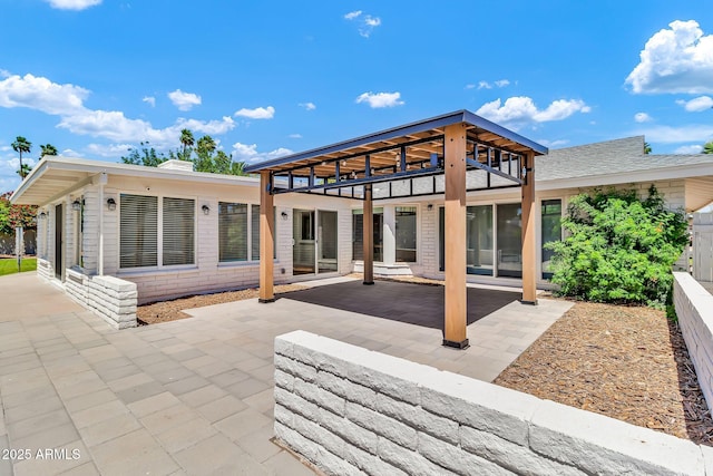 737 E 7th Pl, Mesa, AZ 85203 - rear view of property with a patio