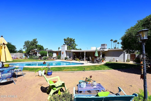7537 W Bluefield Ave, Glendale, AZ 85308 - view of swimming pool featuring a patio