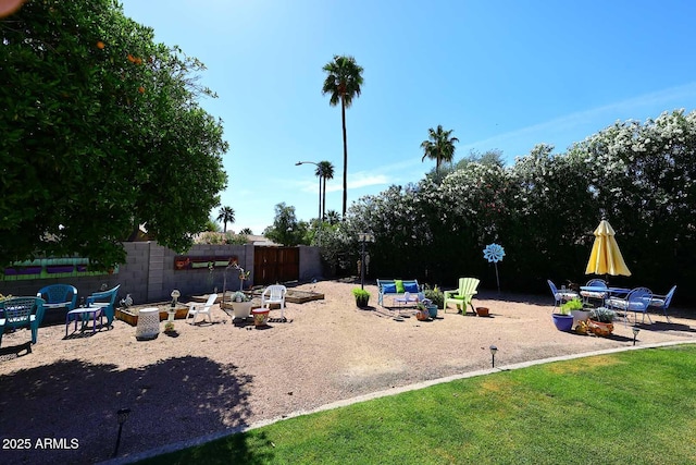 7537 W Bluefield Ave, Glendale, AZ 85308 - view of yard with a patio area