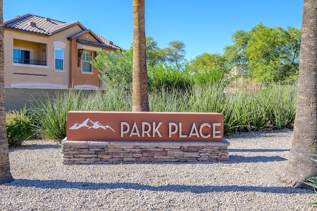 view of community / neighborhood sign