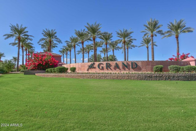 17041 W Artesia Dr, Surprise, AZ 85387 - community / neighborhood sign featuring a lawn