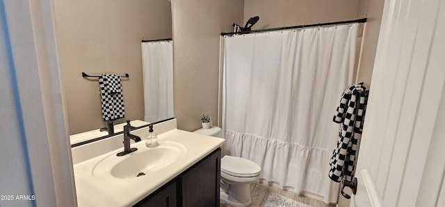 4705 E Red Oak Ln Unit 101, Gilbert, AZ 85297 - bathroom featuring vanity, a textured wall, and a shower with curtain