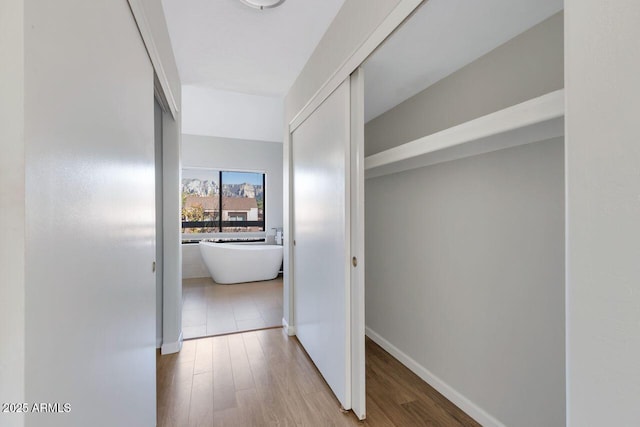 1380 Vista Montana Rd Unit 22, Sedona, AZ 86336 - hall with wood finished floors and baseboards