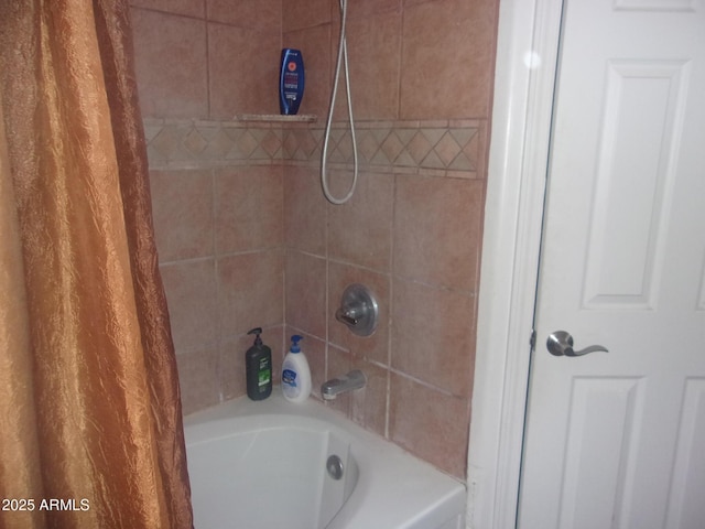 4616 E Monument Way, Rimrock, AZ 86335 - full bath with shower / bathtub combination with curtain