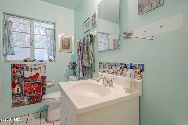 3303 E Clarendon Ave, Phoenix, AZ 85018 - bathroom with tile patterned flooring and vanity