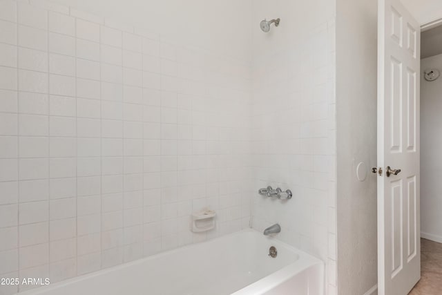 6534 S Marilyn Ann Dr, Tempe, AZ 85283 - bathroom featuring shower / washtub combination