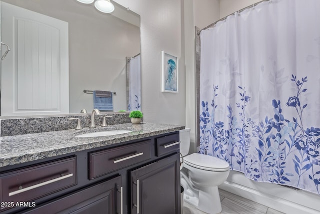 4876 N 207th Ln, Buckeye, AZ 85396 - full bath featuring shower / bath combo with shower curtain, vanity, and toilet