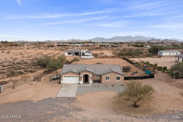 bird's eye view featuring a mountain view