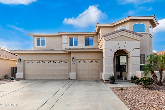 view of front facade featuring a garage