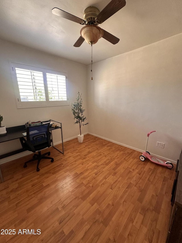 2115 W Myrtle Ave, Phoenix, AZ 85021 - unfurnished office with light wood-type flooring, baseboards, and ceiling fan