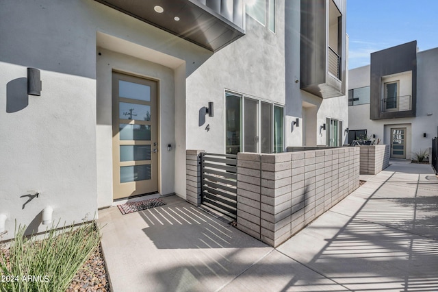 5151 N 13th Pl Unit 4, Phoenix, AZ 85014 - view of exterior entry featuring stucco siding