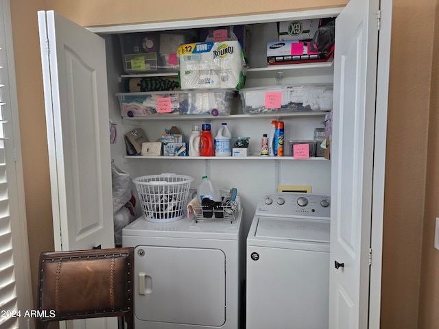 clothes washing area with washer hookup and independent washer and dryer