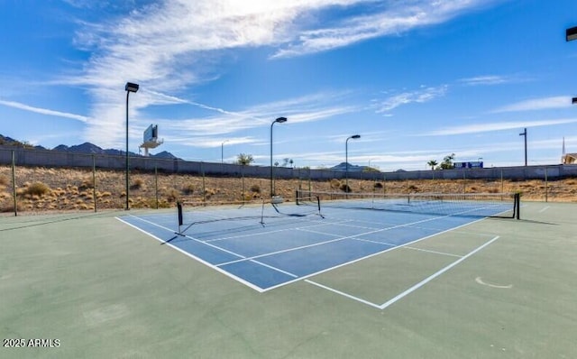 10229 N 12th Ct Unit 1, Phoenix, AZ 85020 - view of tennis court