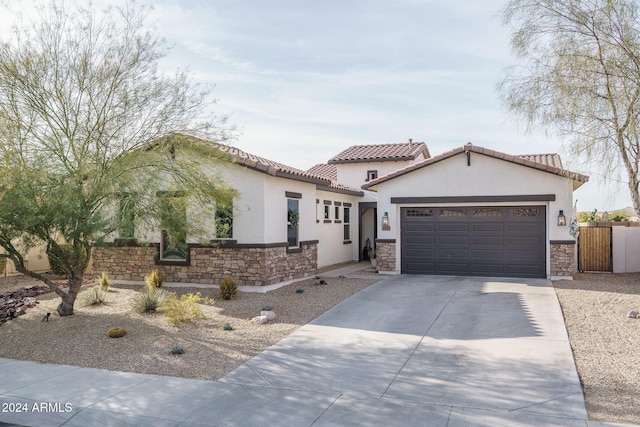 view of front of house featuring a garage