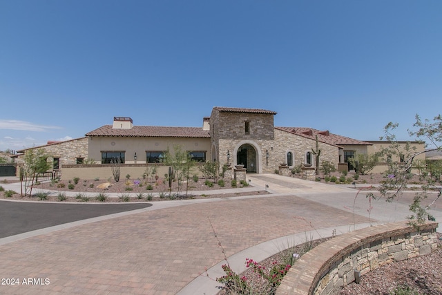 view of mediterranean / spanish-style house