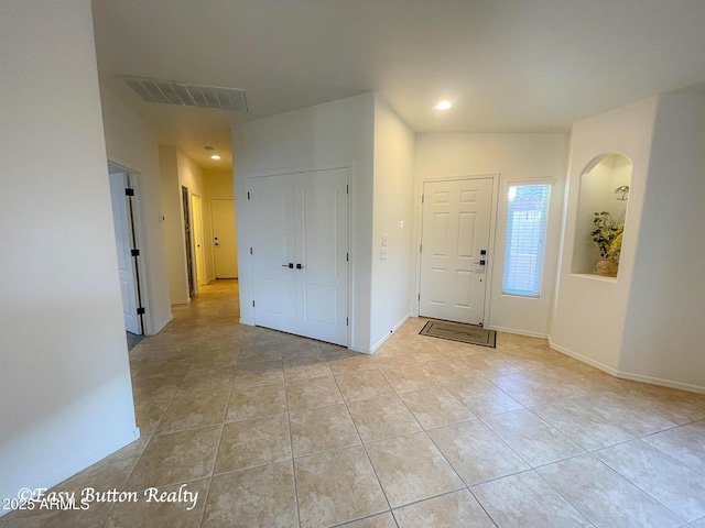 4968 E Meadow Vista Dr, Cornville, AZ 86325 - entrance foyer featuring light tile patterned flooring, visible vents, recessed lighting, and baseboards
