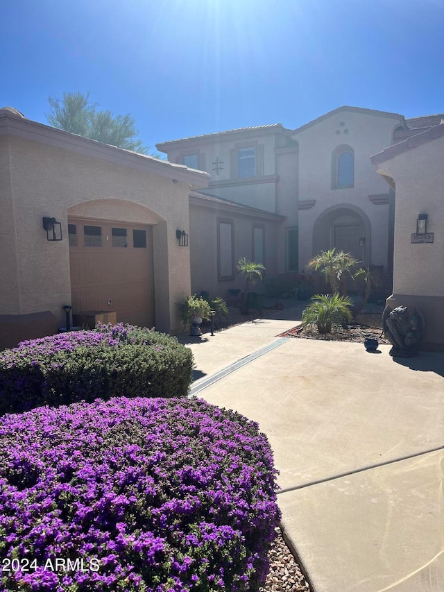 view of front of house with a garage