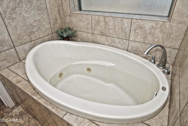 room details with a jetted tub