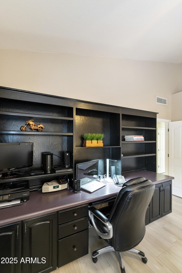 25042 S Hollygreen Dr, Sun Lakes, AZ 85248 - office with visible vents