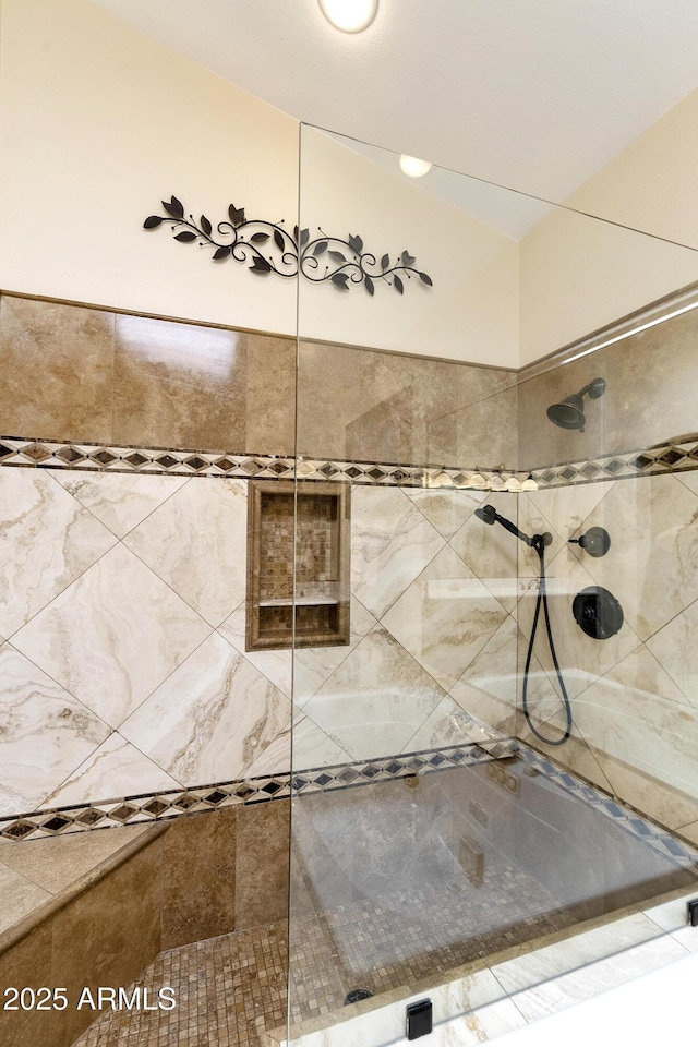 25042 S Hollygreen Dr, Sun Lakes, AZ 85248 - full bathroom with a tile shower