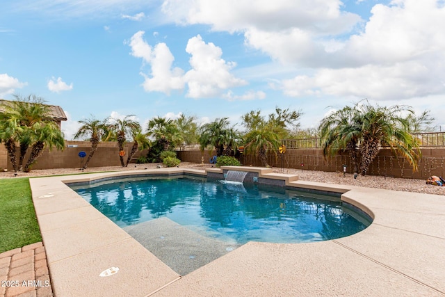 view of pool featuring a patio area and pool water feature