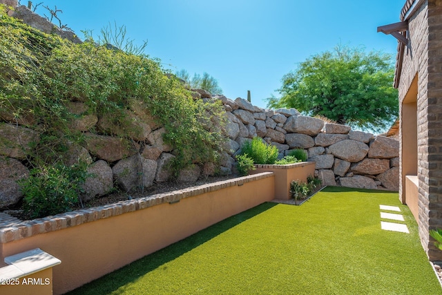 11070 E Bent Tree Dr, Scottsdale, AZ 85262 - view of green lawn