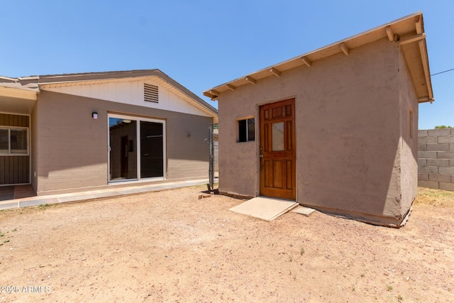 3539 W Davidson Ln, Phoenix, AZ 85051 - rear view of house