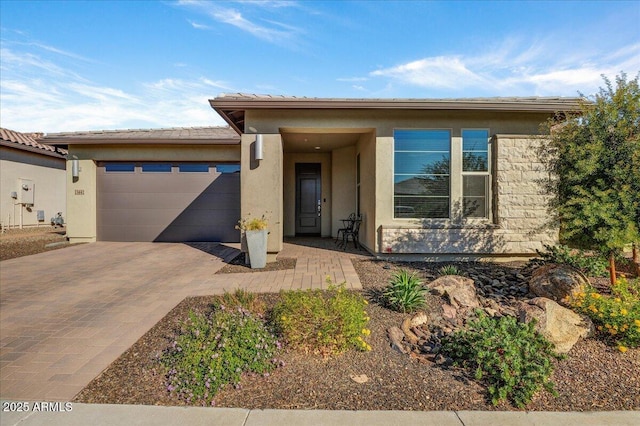 view of front of house with a garage