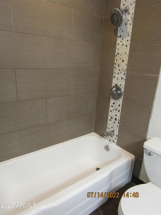 327 E Ln Jolla Dr, Tempe, AZ 85282 - full bathroom with toilet and bathtub / shower combination