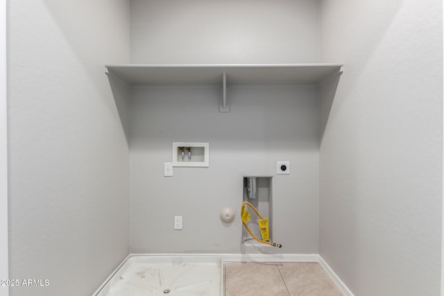 8208 W Albeniz Pl, Phoenix, AZ 85043 - clothes washing area featuring hookup for a gas dryer, hookup for a washing machine, tile patterned floors, baseboards, and electric dryer hookup