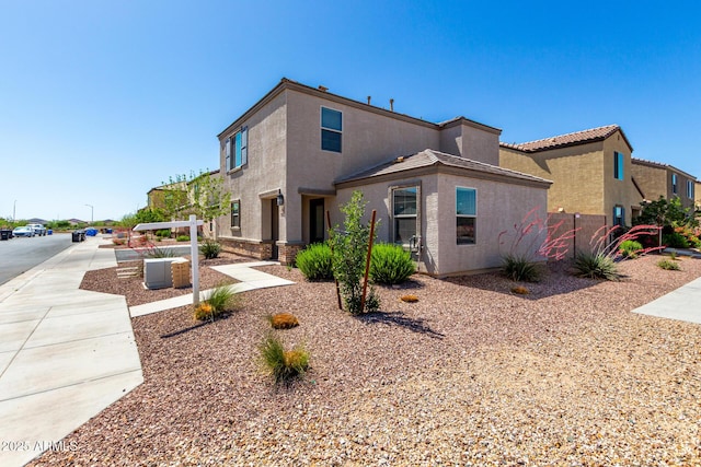 8208 W Albeniz Pl, Phoenix, AZ 85043 - view of front of house featuring stucco siding