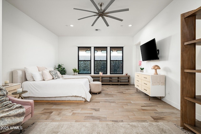 bedroom featuring ceiling fan