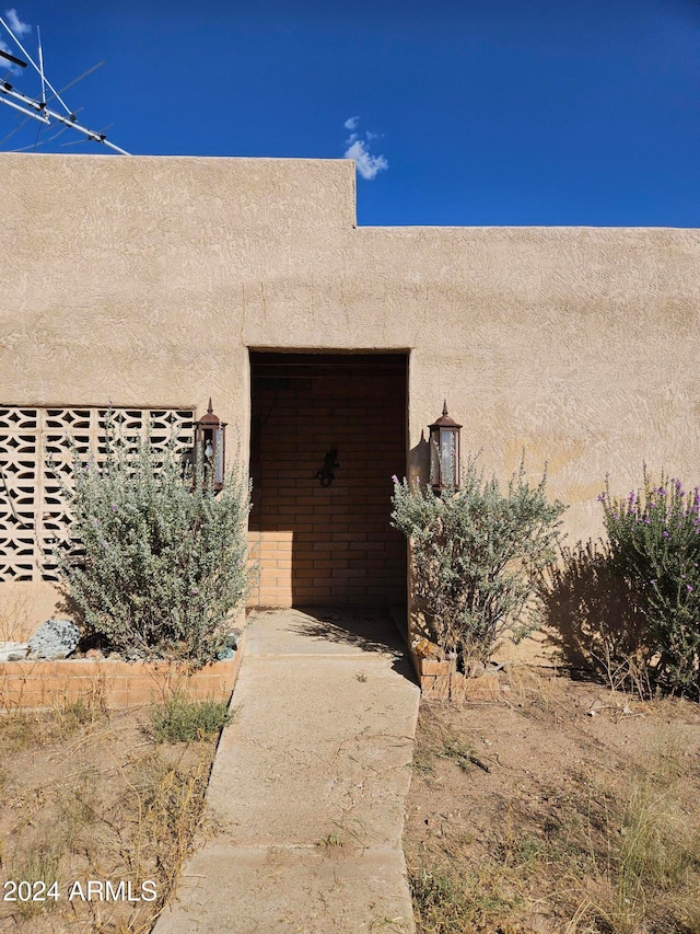 view of entrance to property